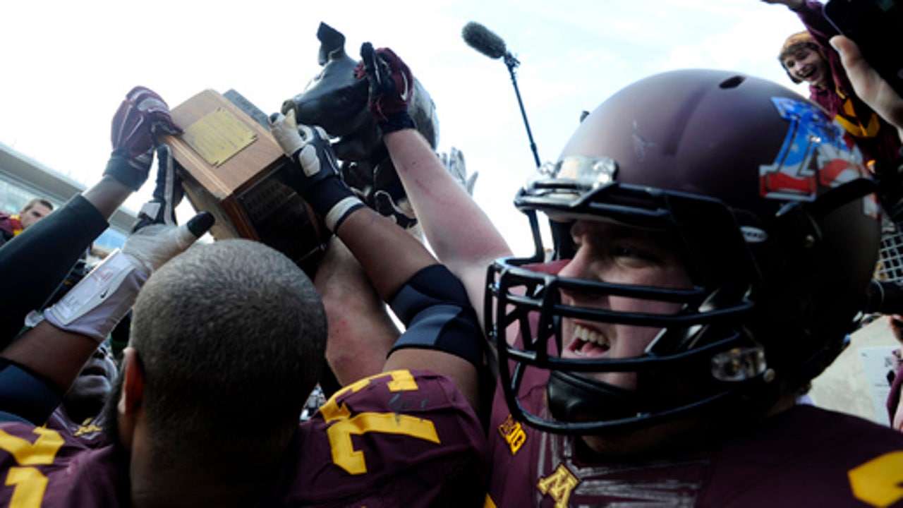 Gophers geared up for Hawkeyes, with pig on the line
